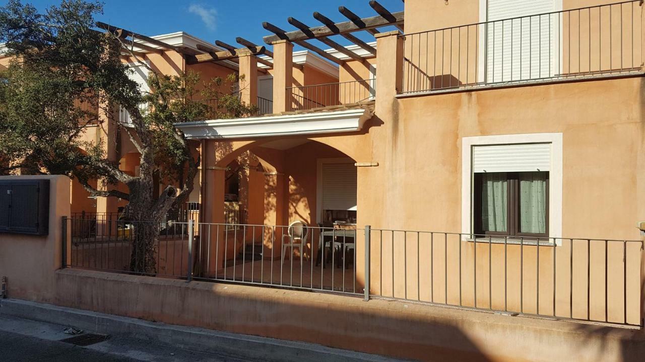 Milly Apartment Àrbatax Zewnętrze zdjęcie