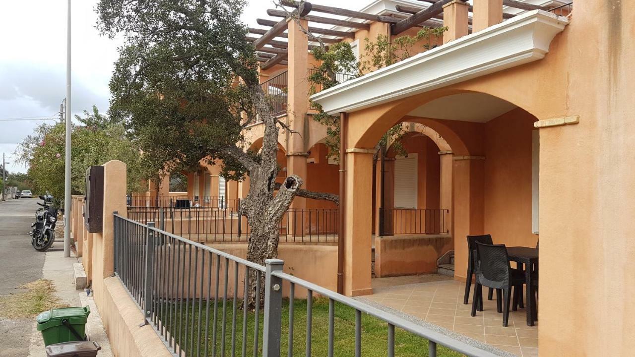 Milly Apartment Àrbatax Zewnętrze zdjęcie